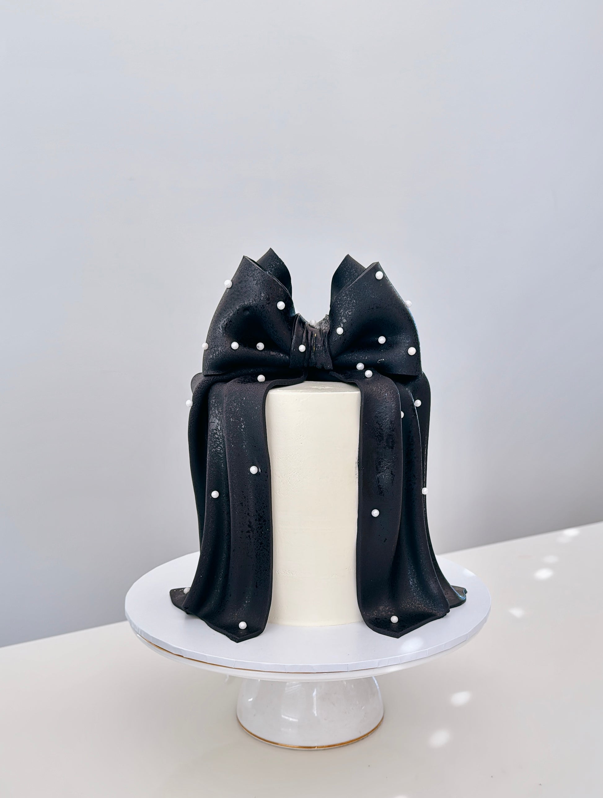 Black Bow Cake Sydney