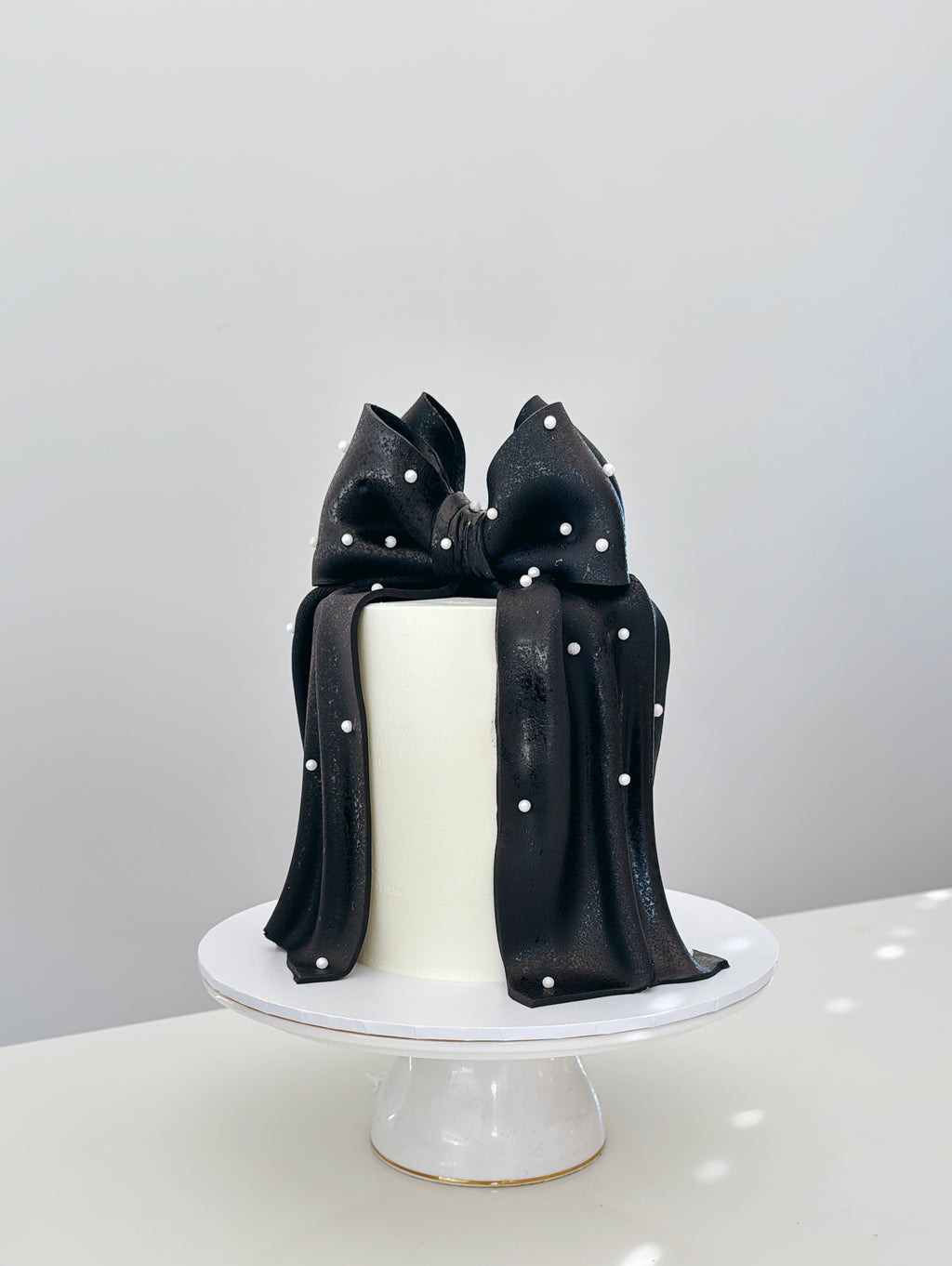 Black Bow Cake Sydney