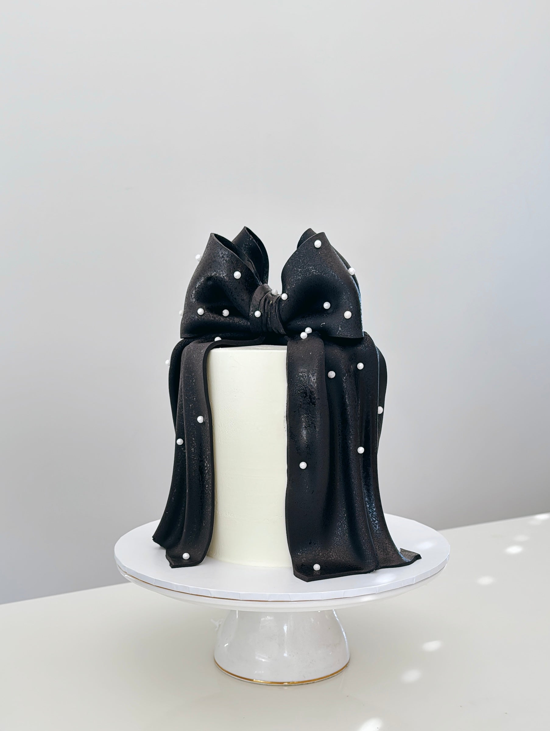 Black Bow Cake Sydney