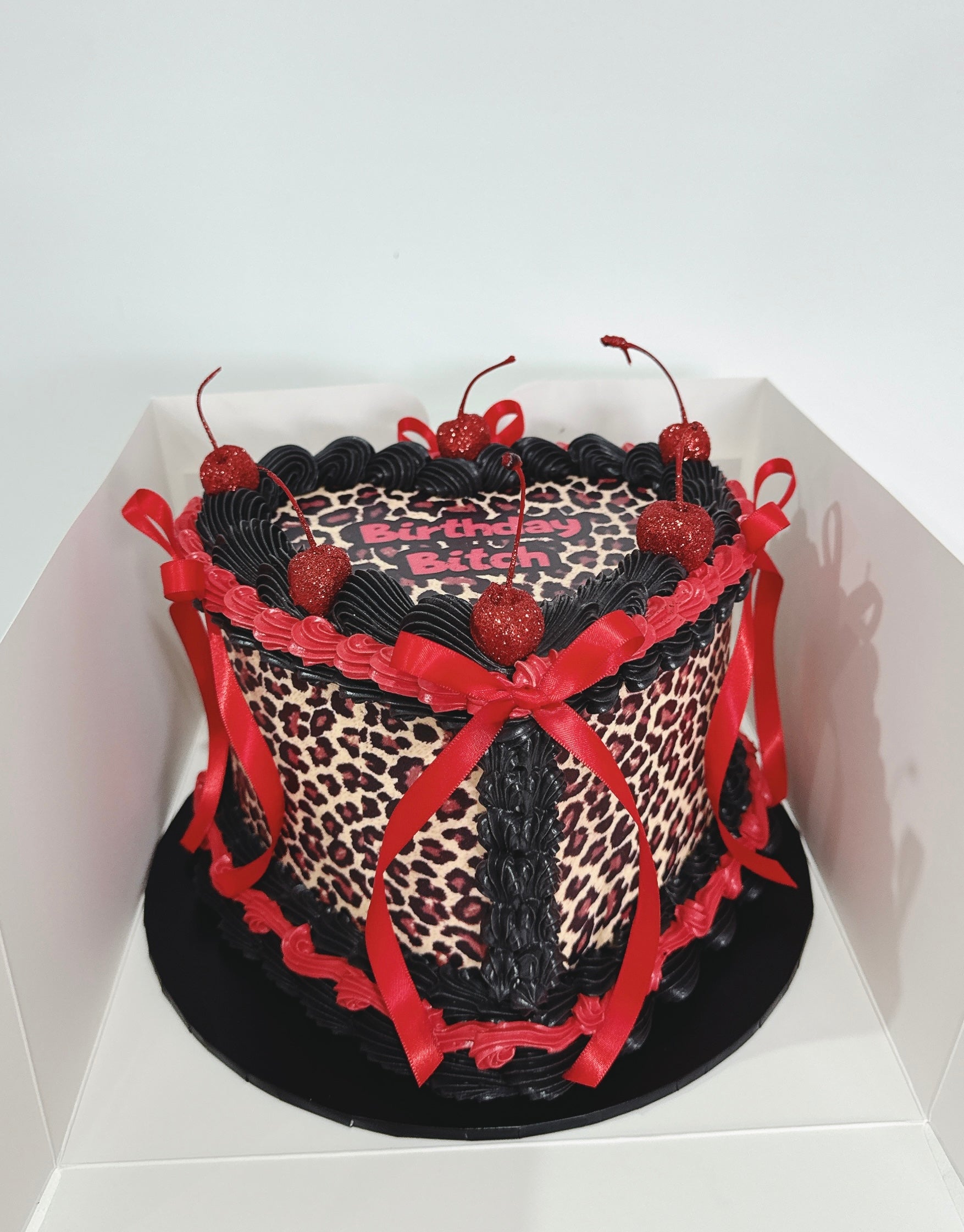 Leopard Printed Vintage Heart Shaped Cake Sydney