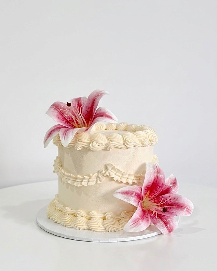 Pretty Lily Vintage Cake Sydney