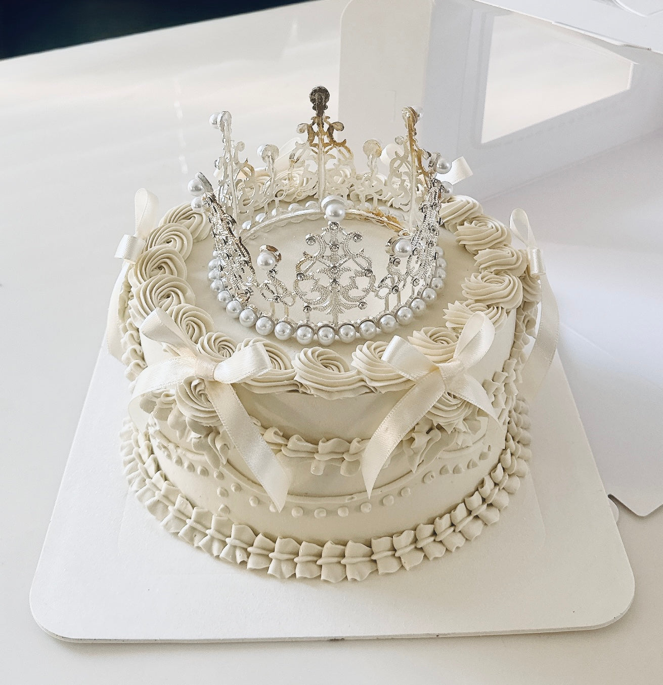 Crown Vintage Cake Sydney