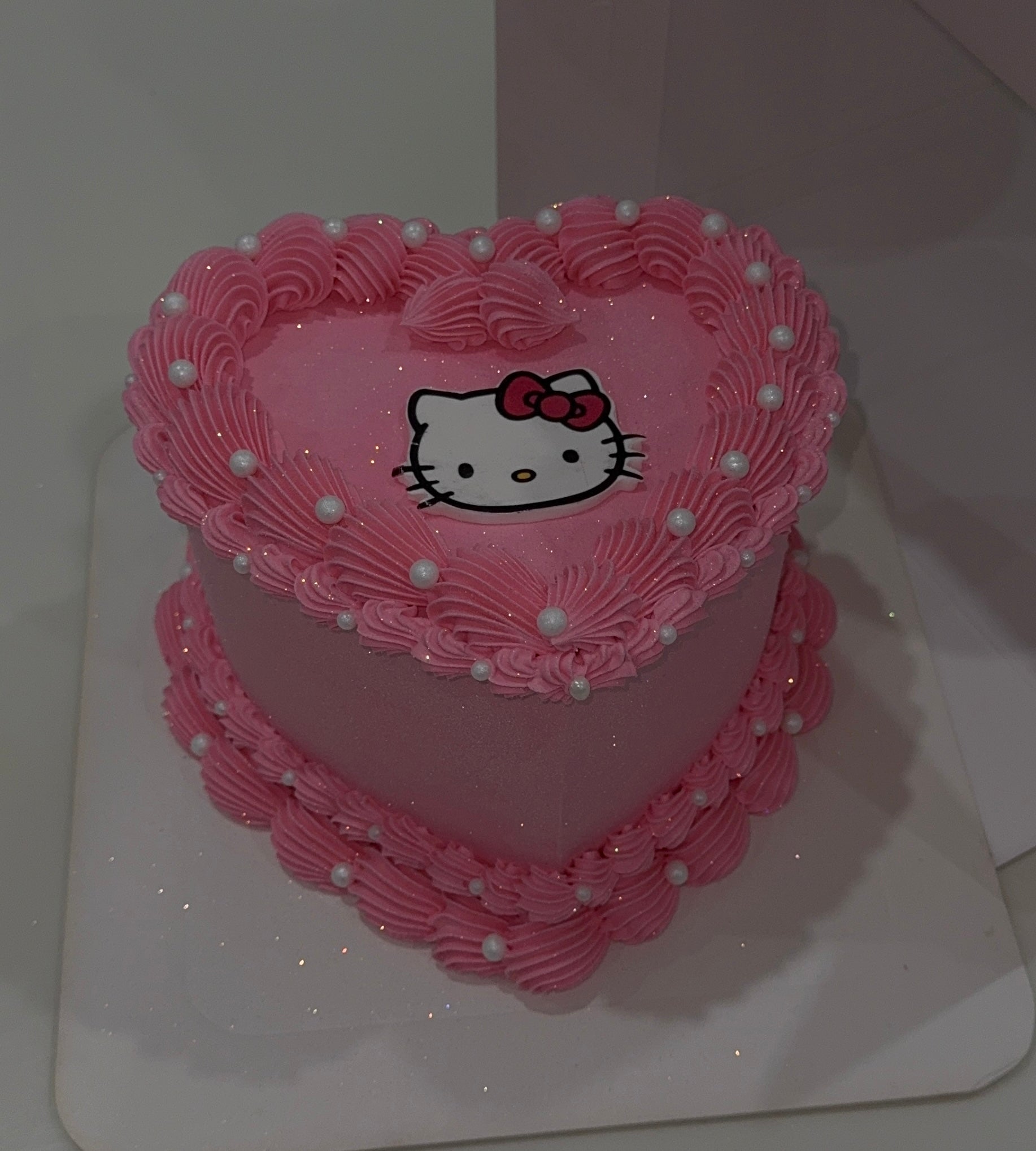 Hello Kitty Vintage Heart Cake Sydney