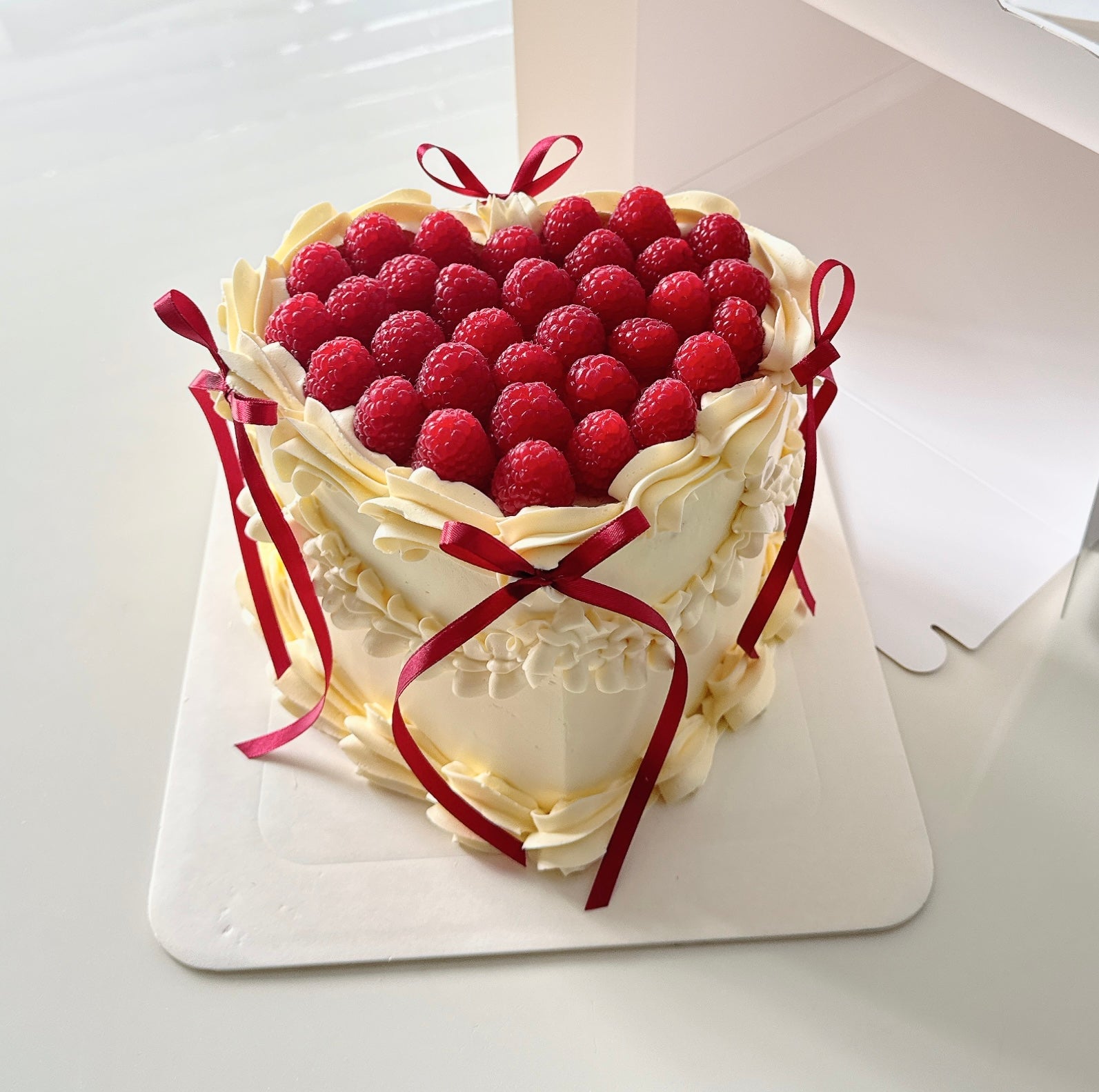 Raspberry Vintage Heart Shape