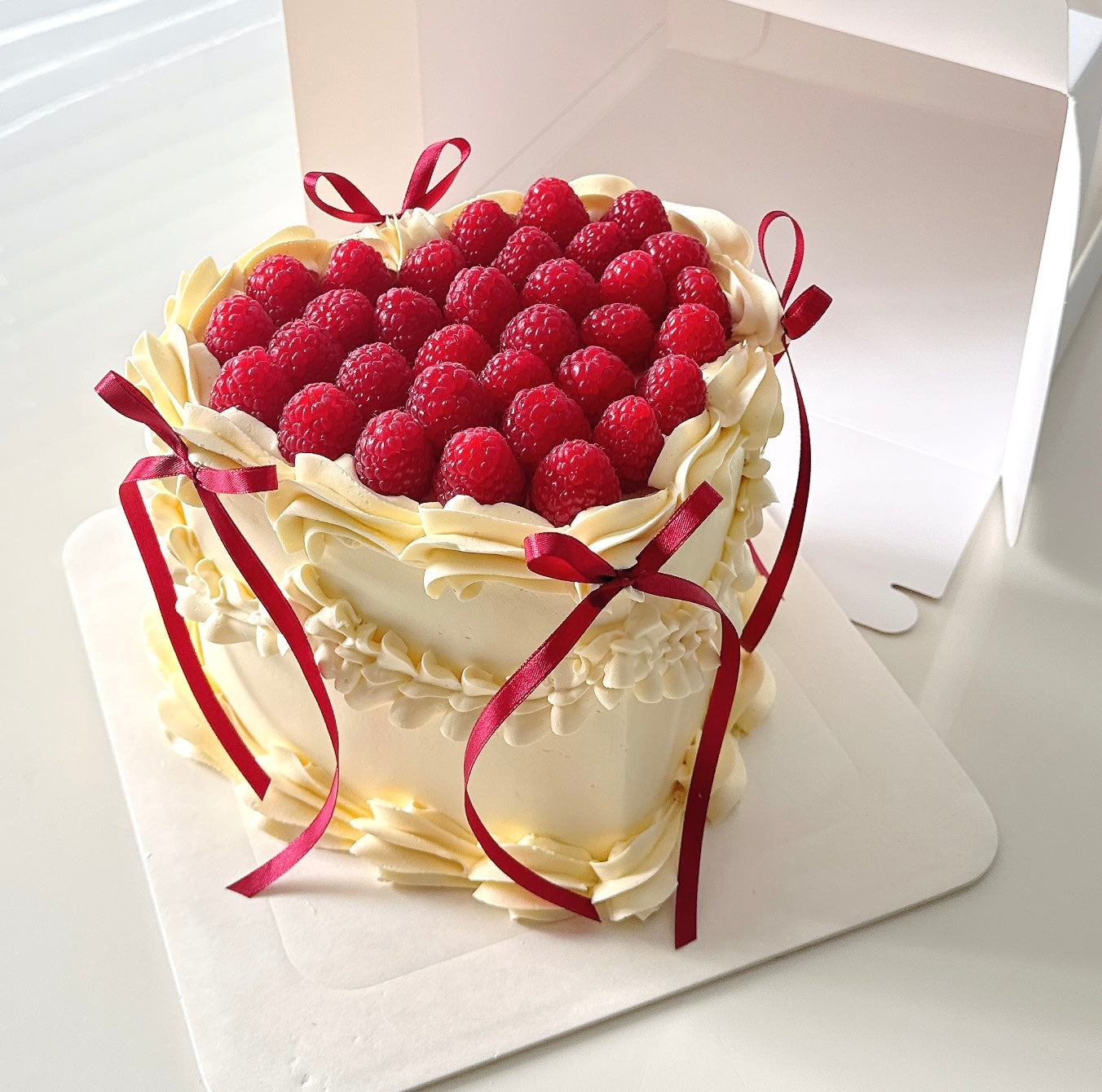 Raspberry Vintage Heart Shape