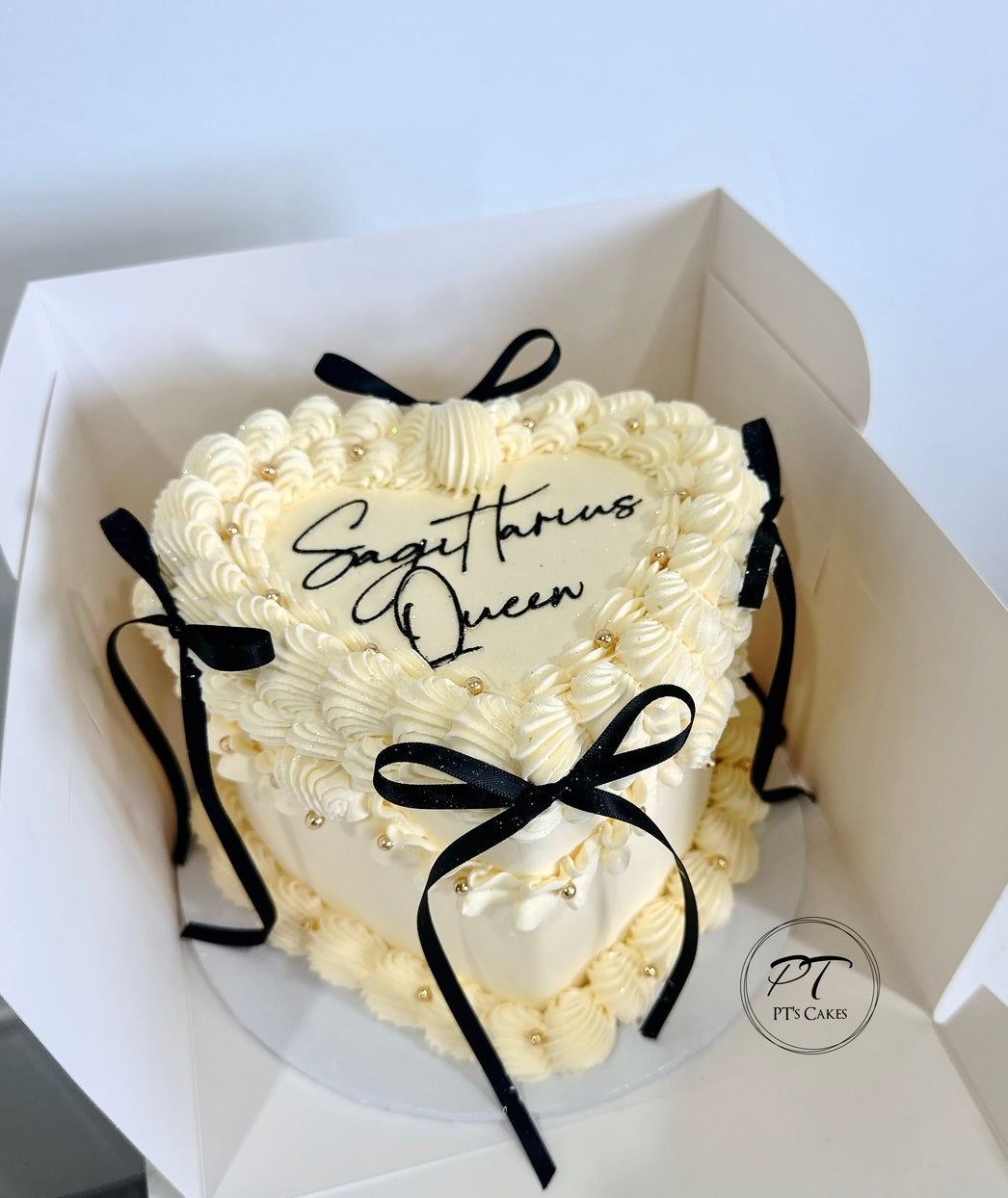 Fancy Heart Vintage Cake Sydney