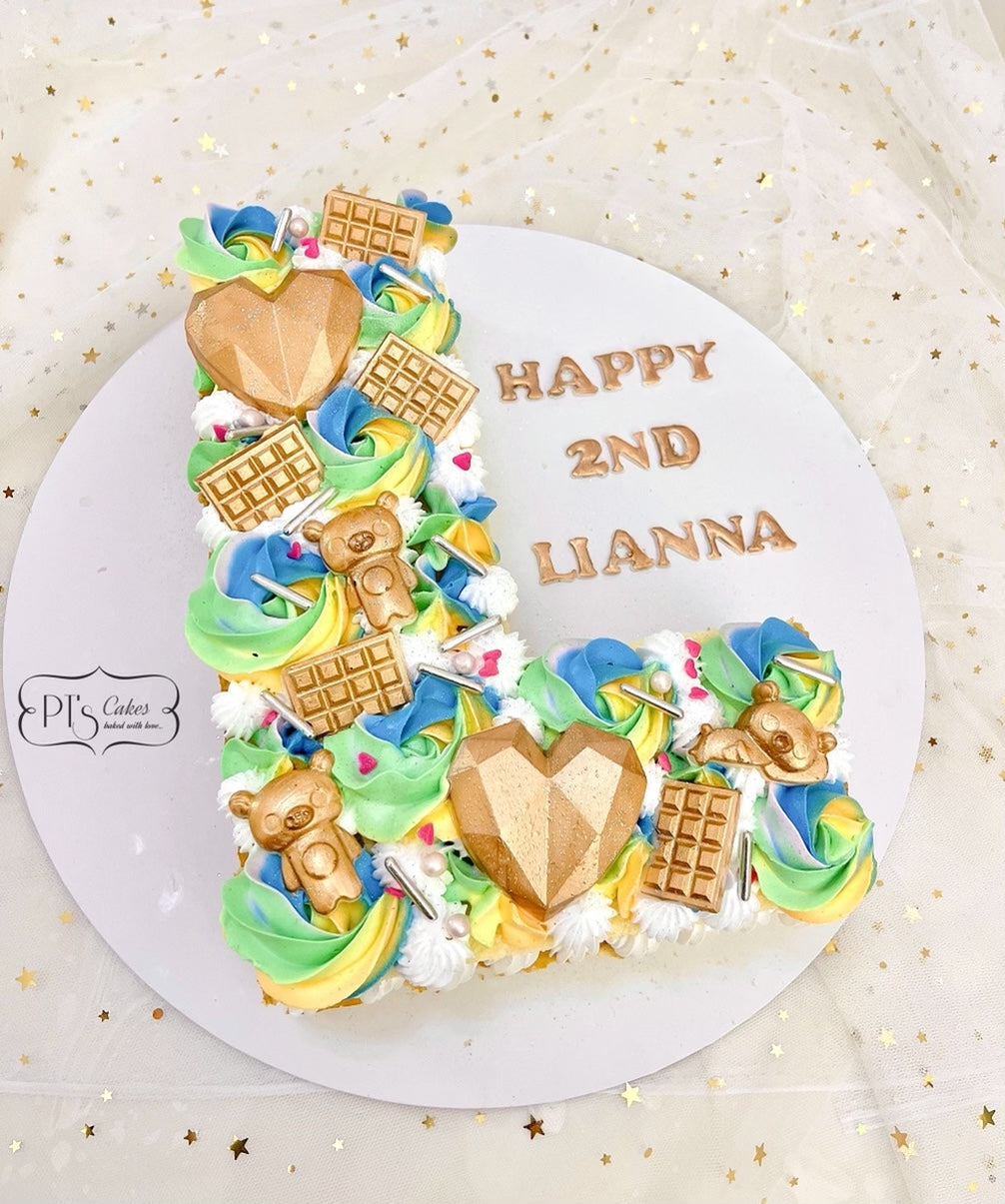 Letter L green - Sponge cake